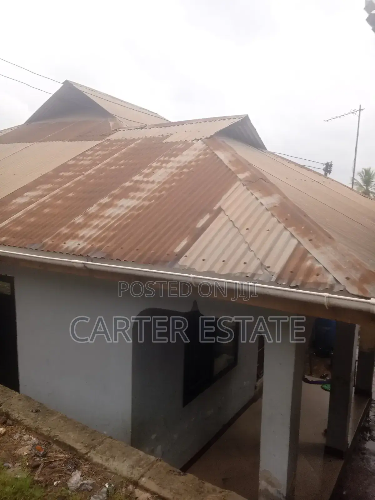 5bdrm Apartment in Carter Estate, Kinondoni for sale