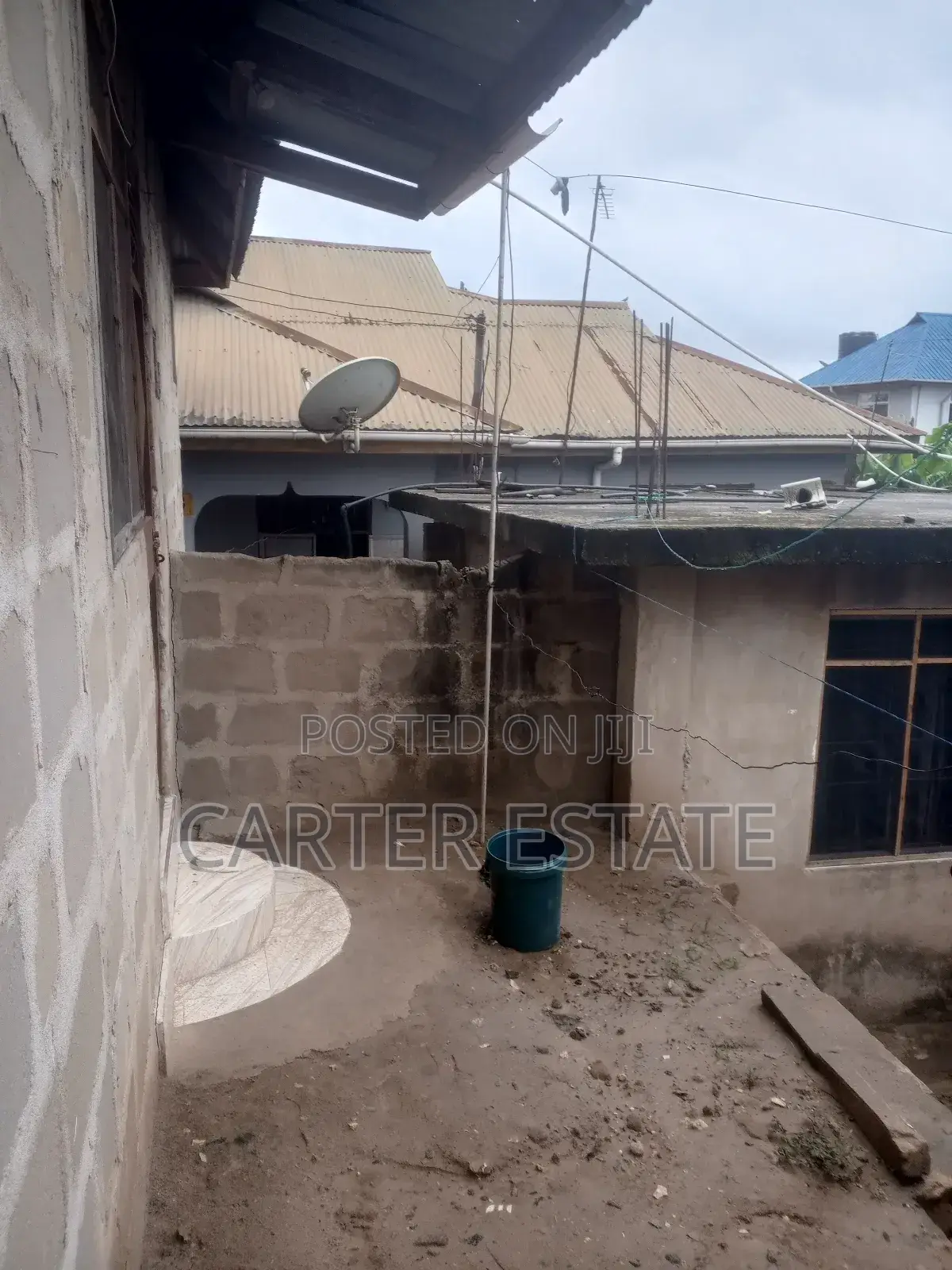 5bdrm Apartment in Carter Estate, Kinondoni for sale