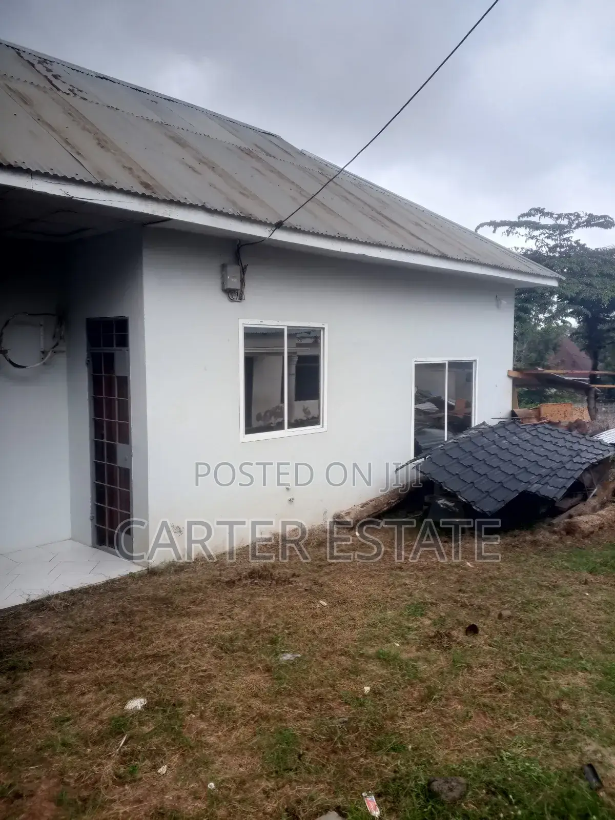 3bdrm Apartment in Carter Estate, Kinondoni for sale