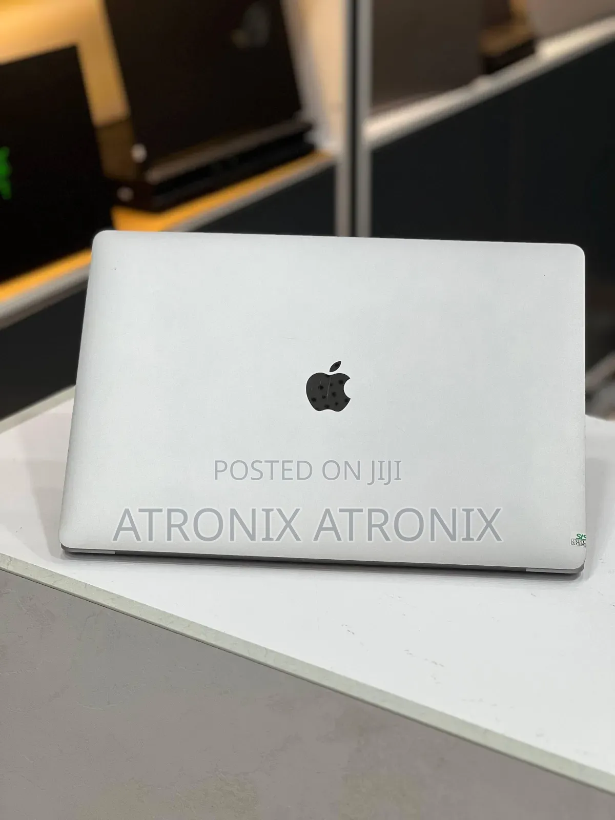 Laptop Apple MacBook Pro 2019 32GB Intel Core Ultra 9 SSD 512GB