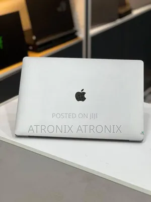 Laptop Apple MacBook Pro 2019 32GB Intel Core Ultra 9 SSD 512GB