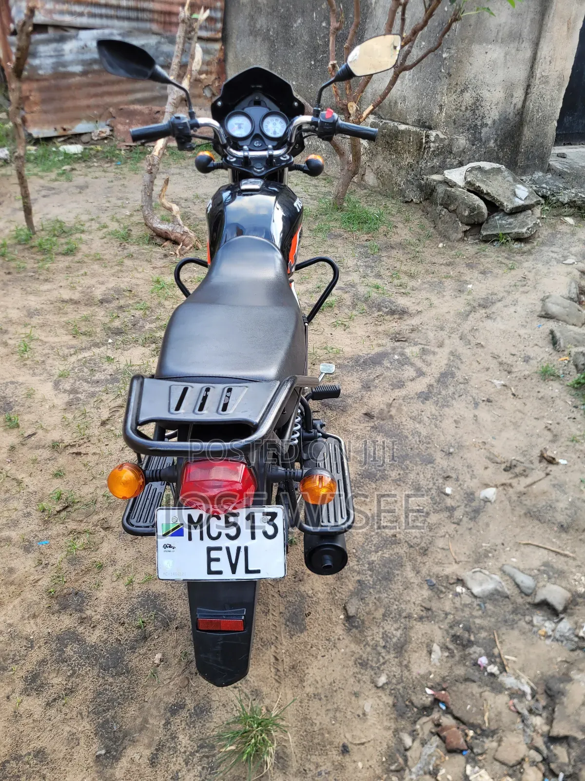 TVS HLX Plus ES 2025 Black