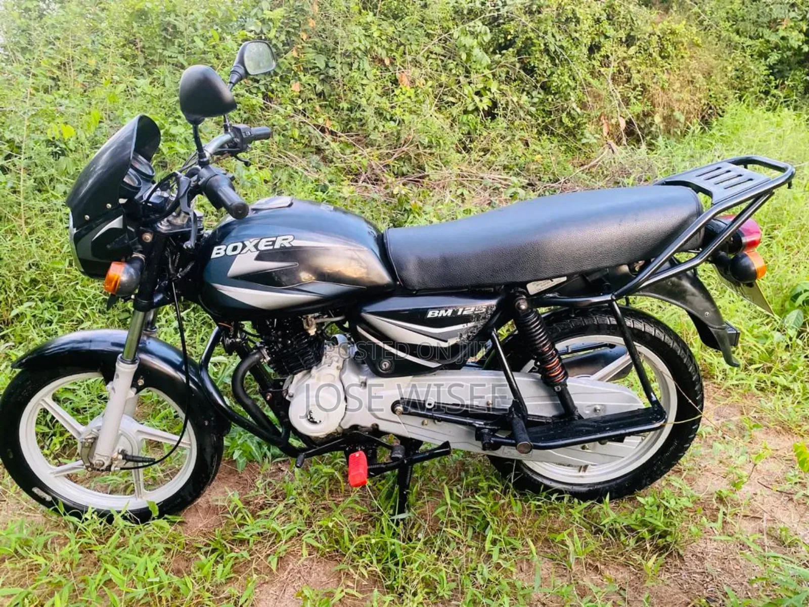 Bajaj Boxer 125 2025 Black