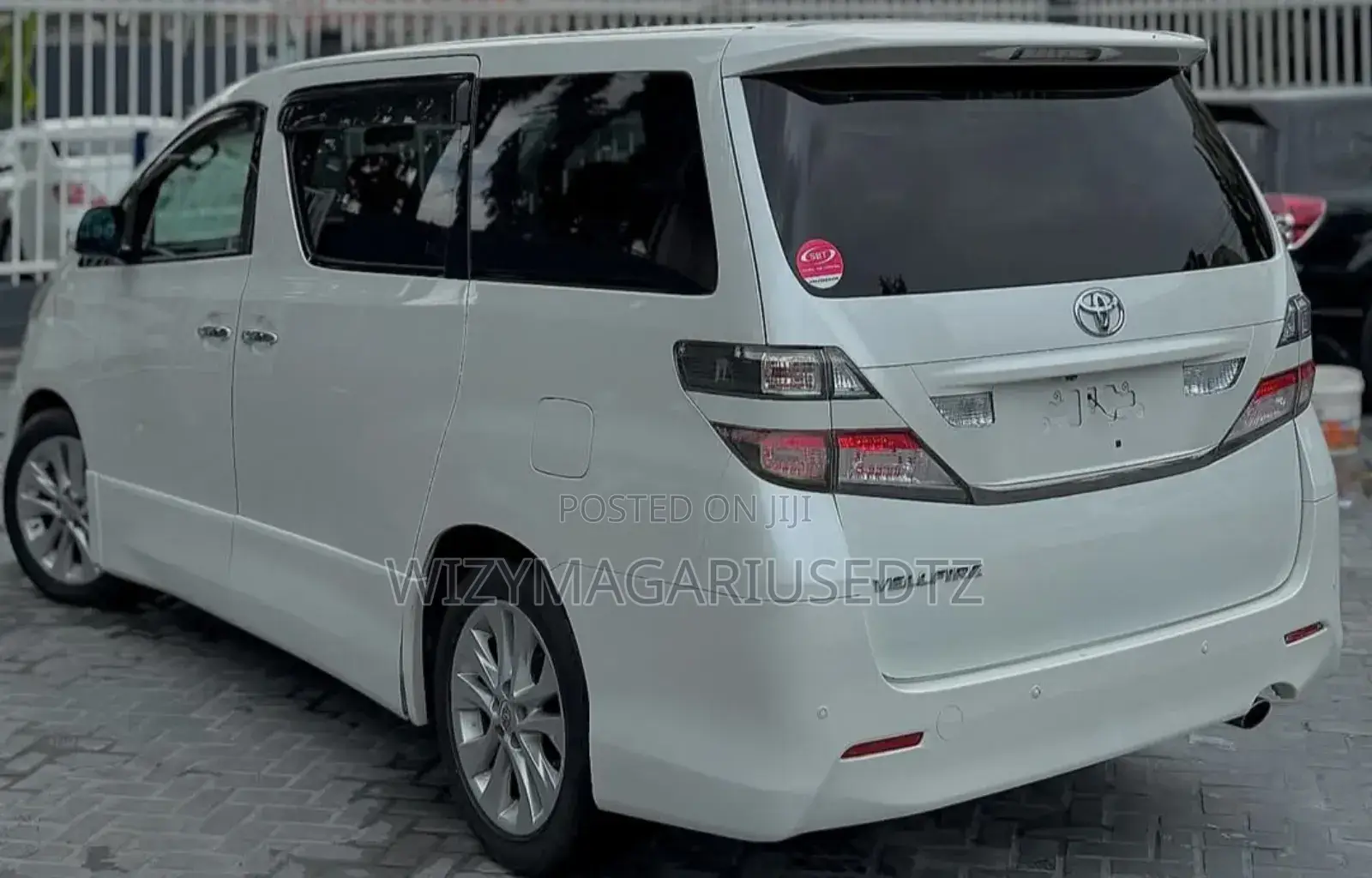 Toyota Vellfire 2009 White