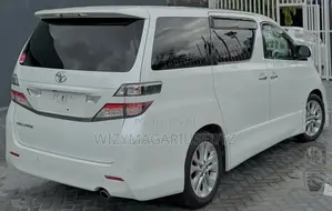Toyota Vellfire 2009 White
