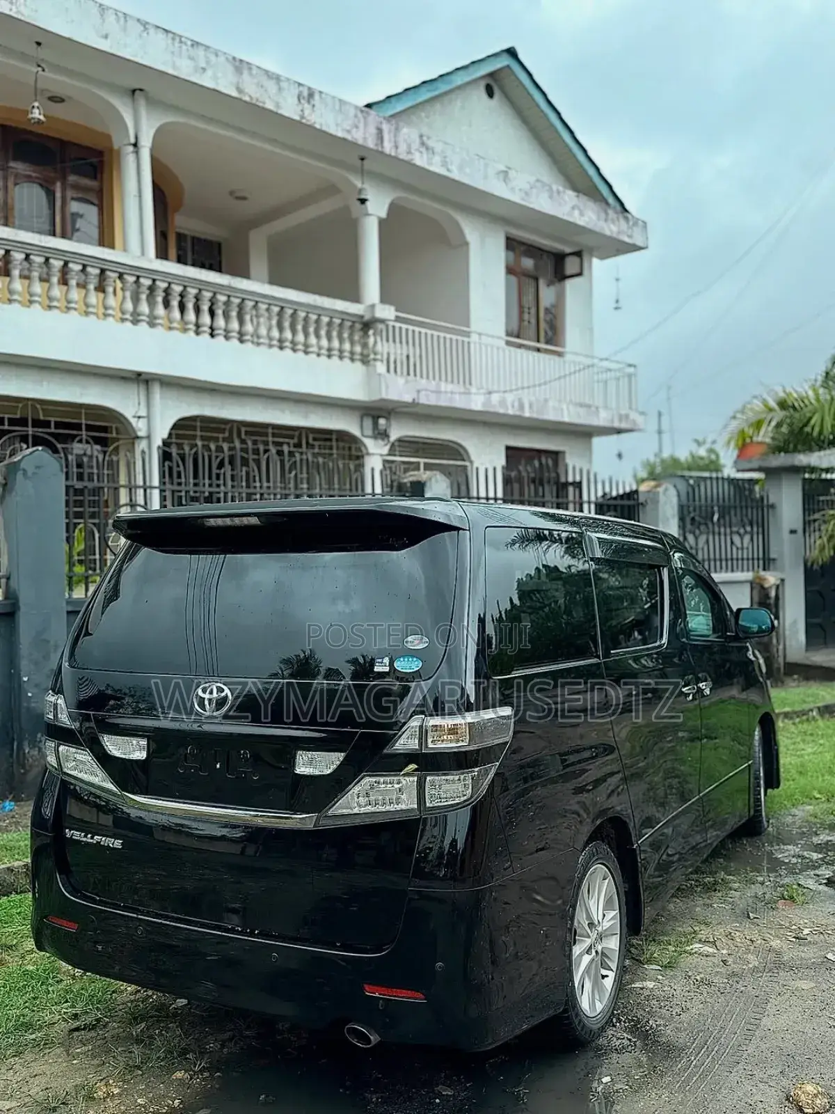 Toyota Vellfire 2009 Black