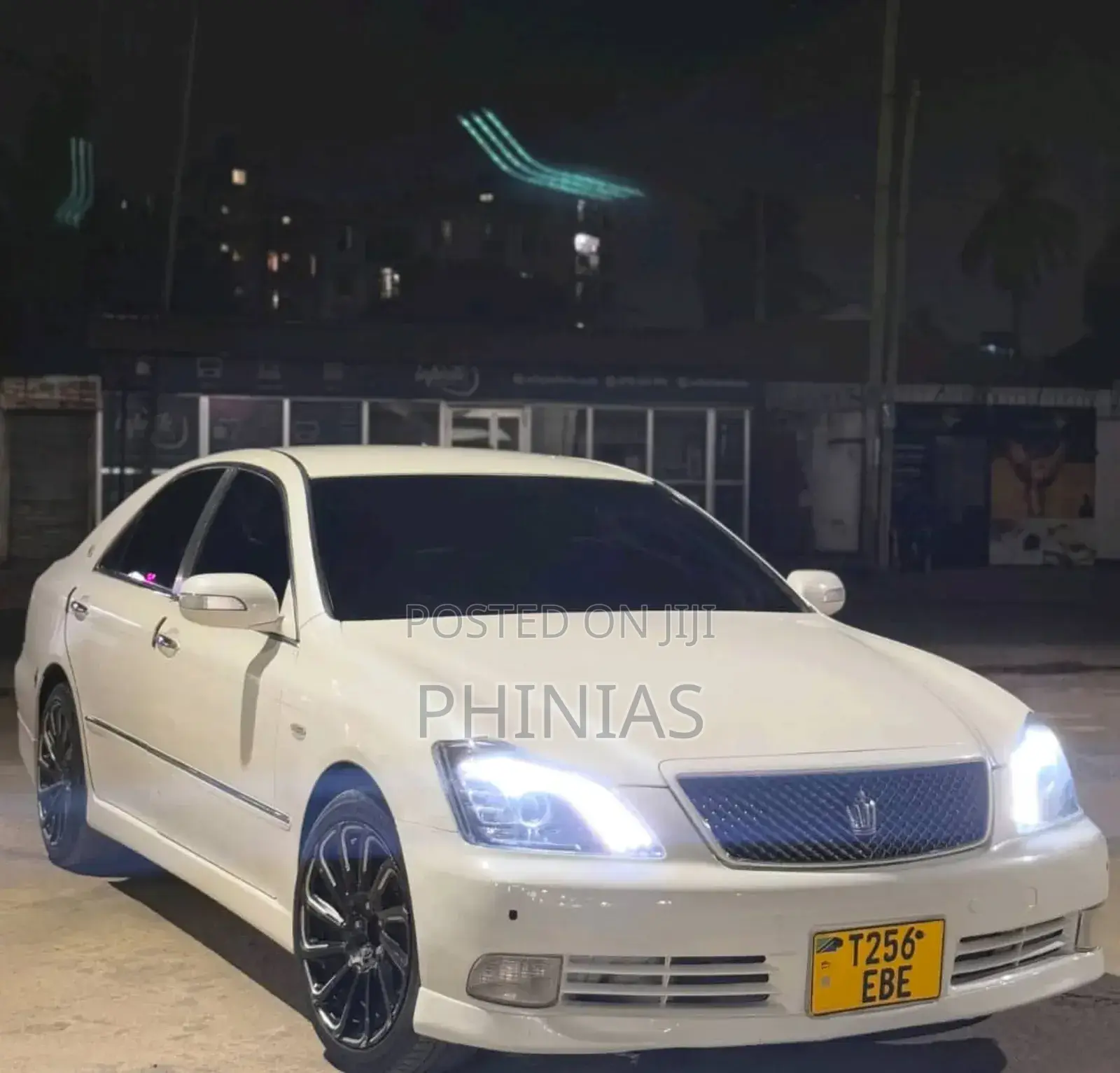 Toyota Crown 2006 Pearl