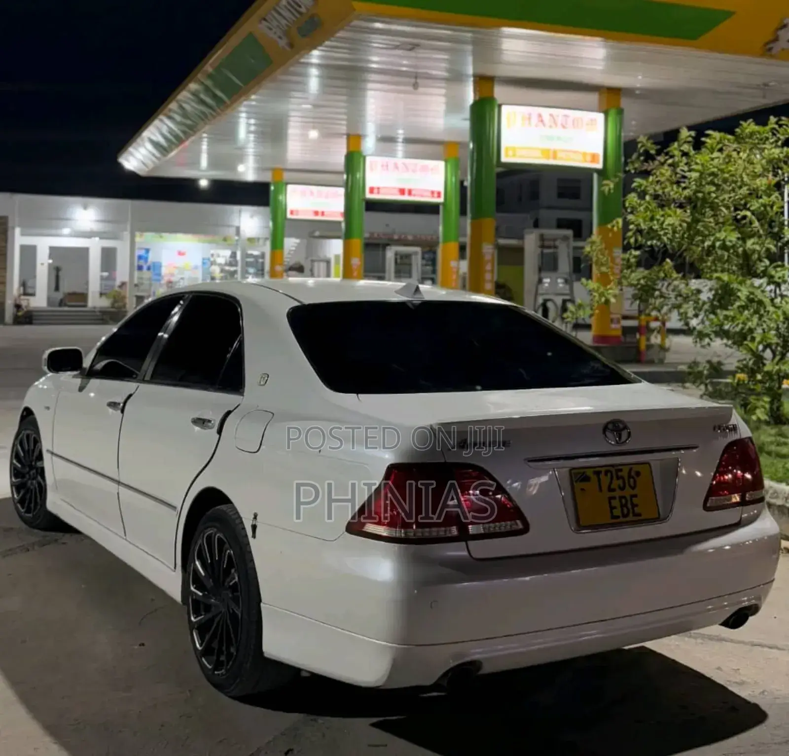 Toyota Crown 2006 Pearl