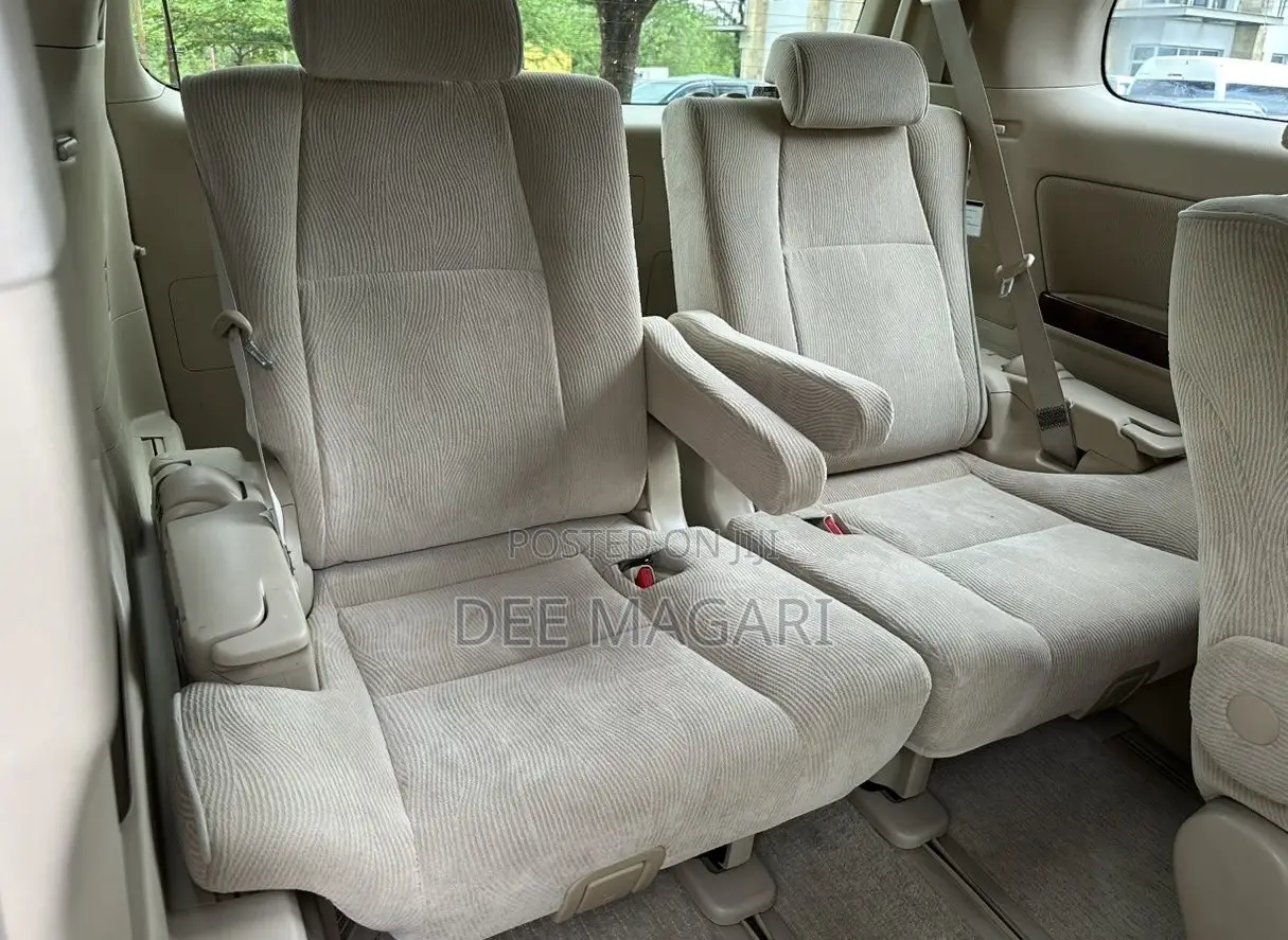 Toyota Vellfire 2008 Maroon