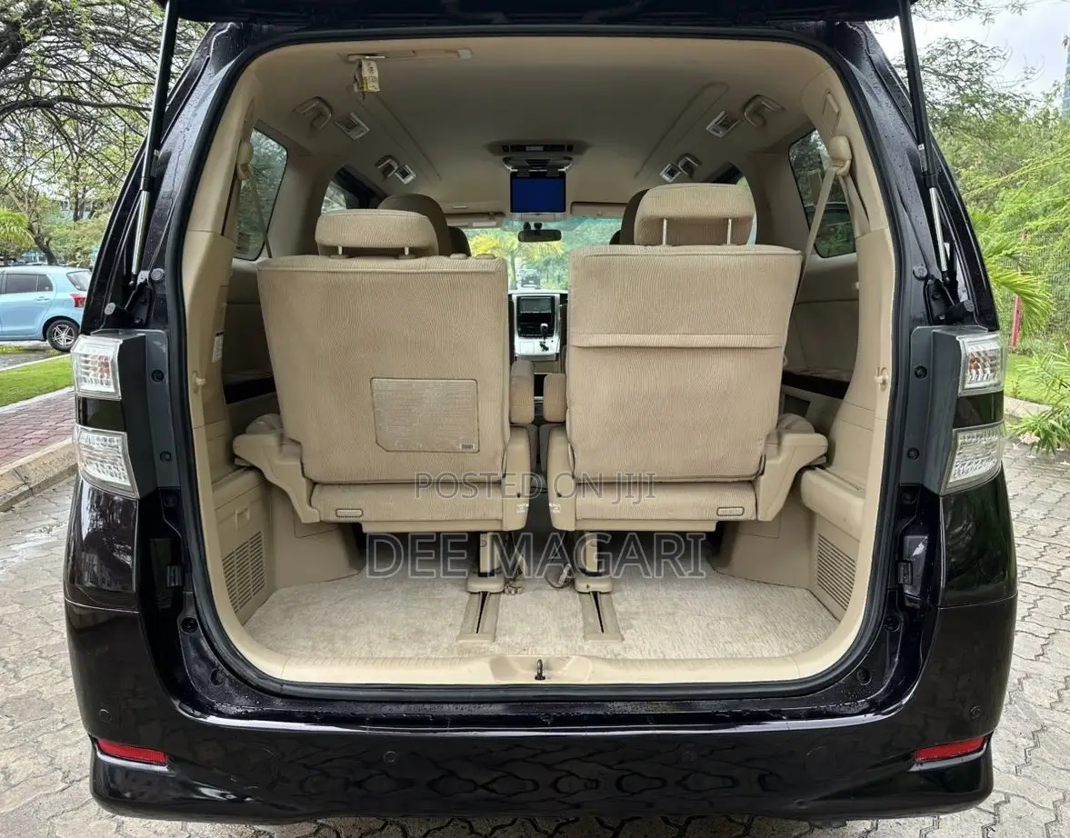 Toyota Vellfire 2008 Maroon