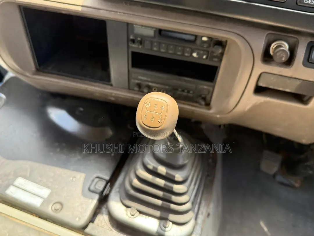 Toyota Coaster 1993 Silver