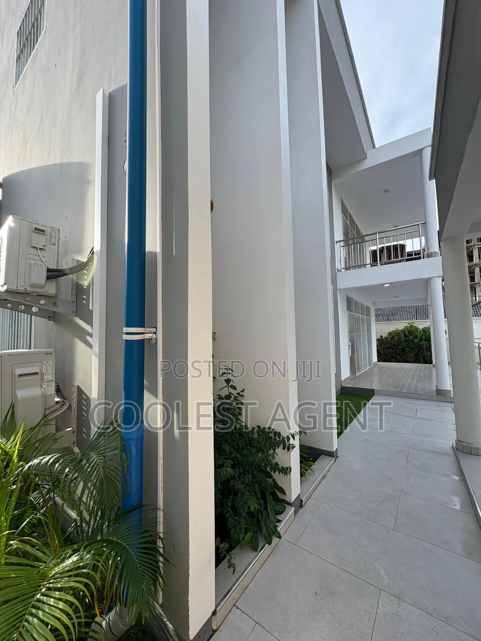 5bdrm Maisonette in Coolest Estate, Masaki for rent
