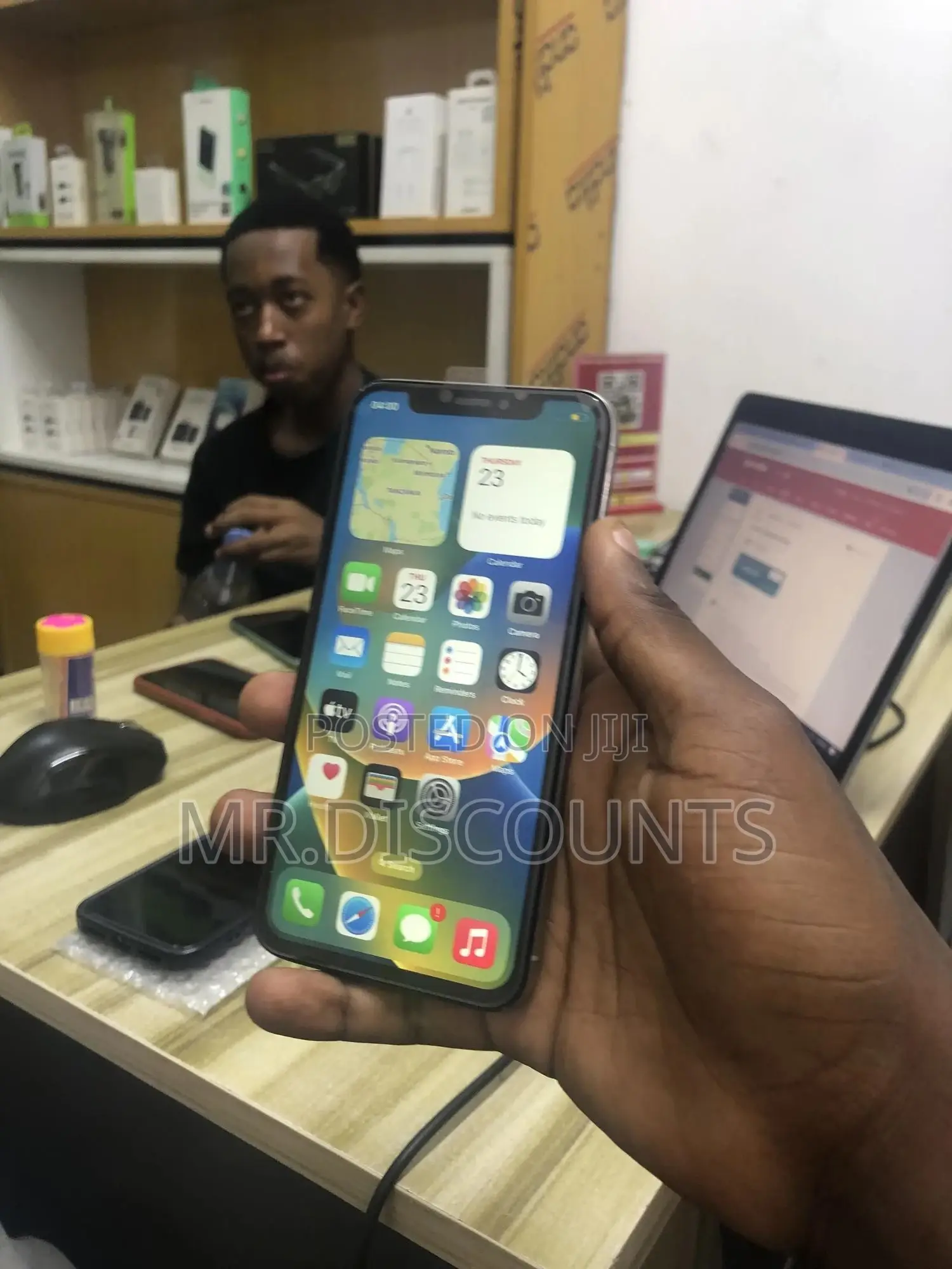 Apple iPhone X 64 GB White