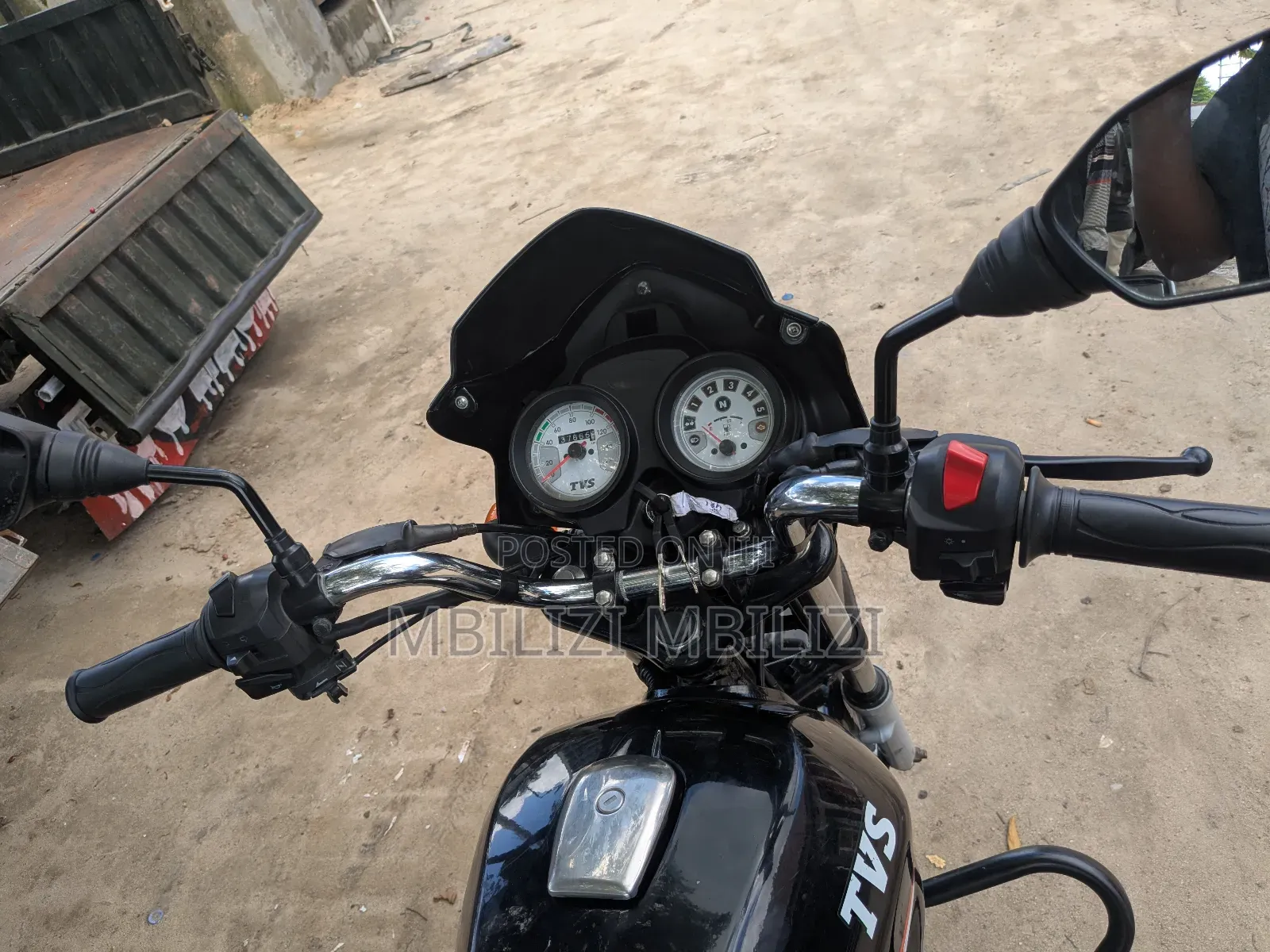 TVS HLX 125 2025 Black
