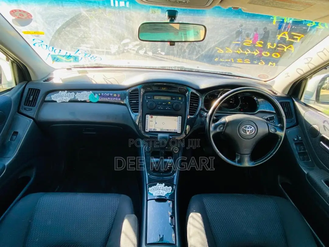 Toyota Kluger 2006 Silver