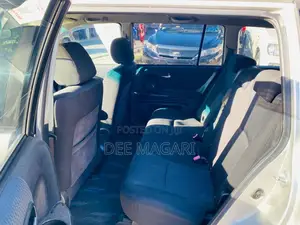 Toyota Kluger 2006 Silver