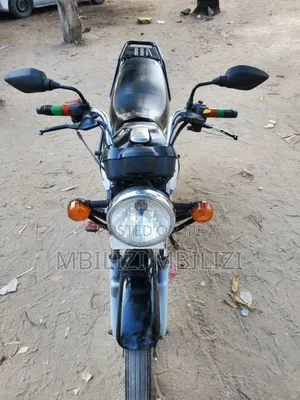 TVS HLX 125 2025 Black