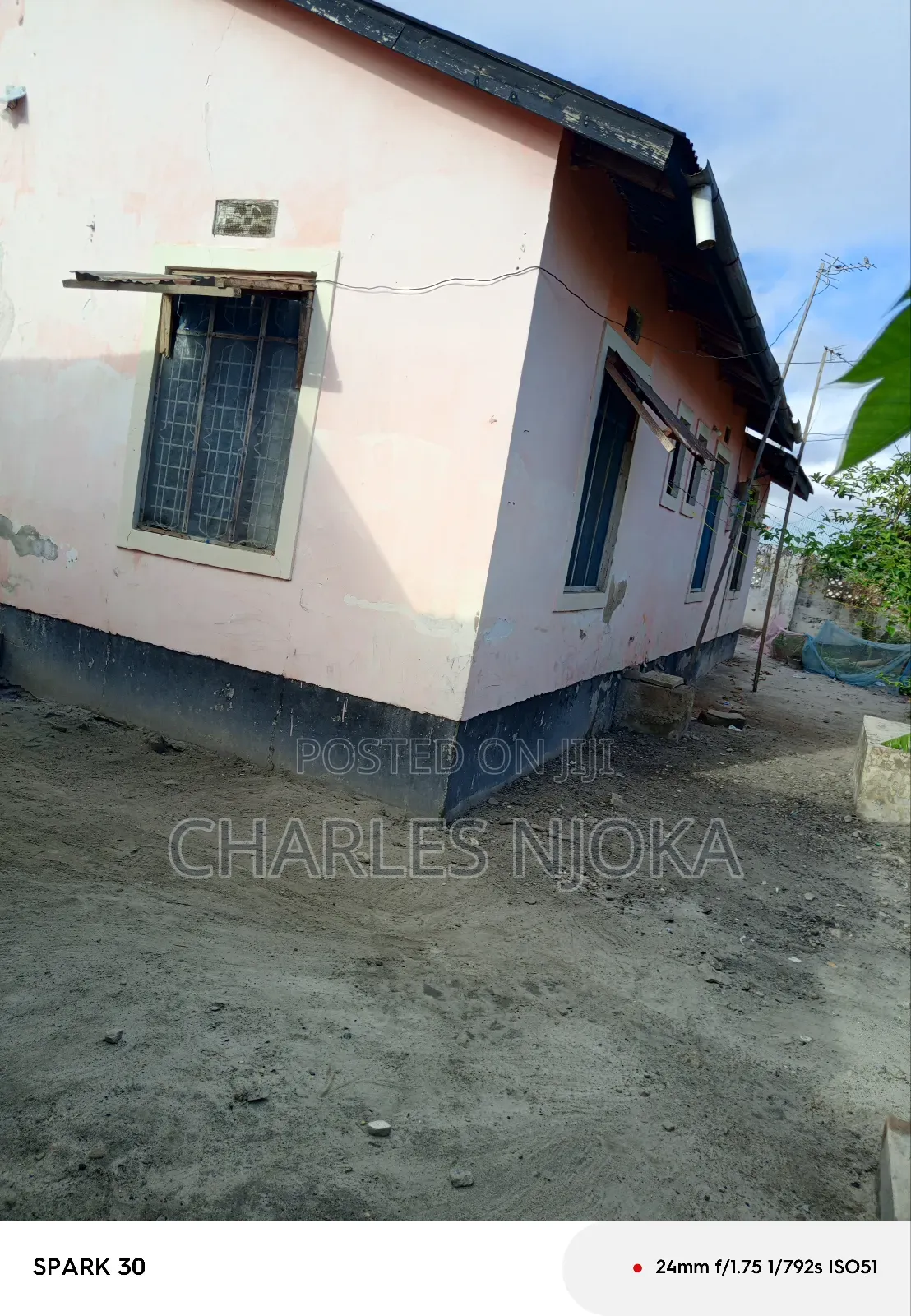 13bdrm House in Tanzania Daresalaam for sale