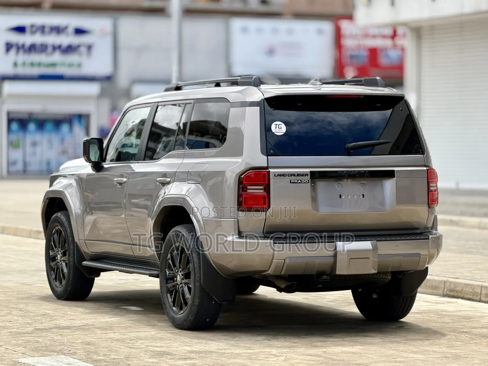 New Toyota Land Cruiser Prado 2.8 2024 Beige