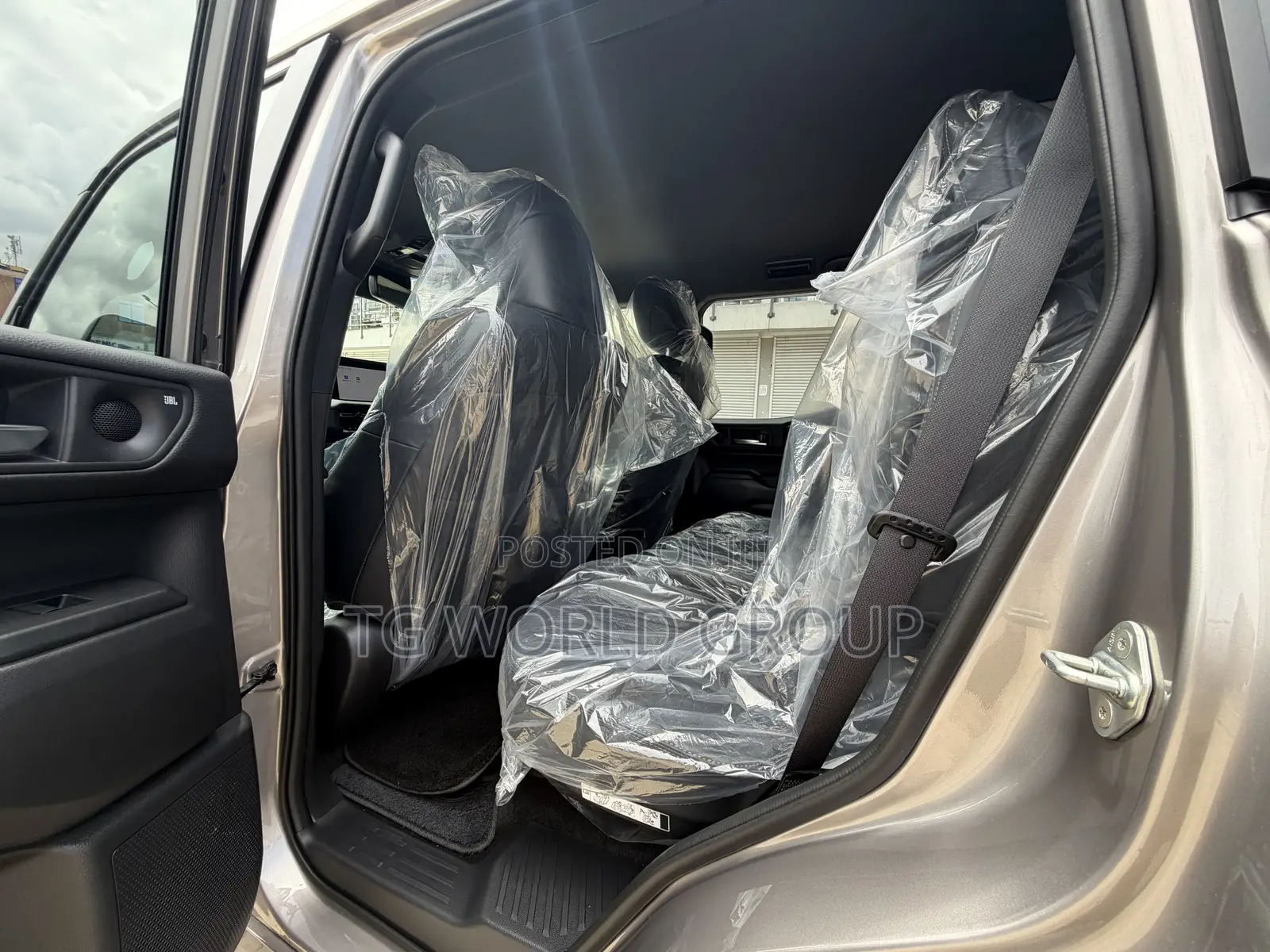 New Toyota Land Cruiser Prado 2.8 2024 Beige