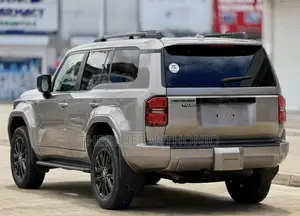 Toyota Land Cruiser Prado 2024 Silver