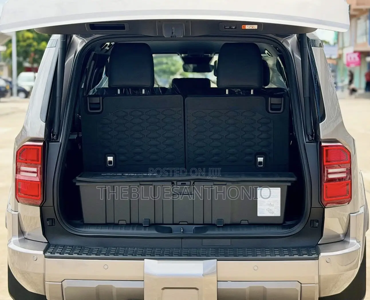 Toyota Land Cruiser Prado 2024 Silver