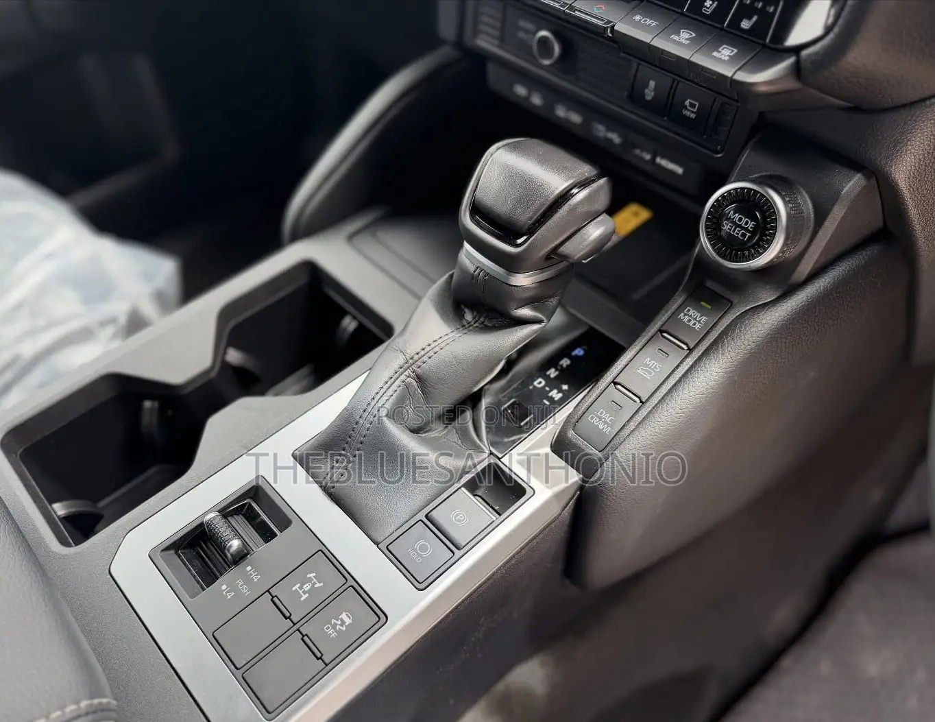 Toyota Land Cruiser Prado 2024 Silver
