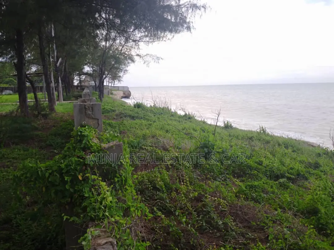 14bdrm House in Kunduchi for sale