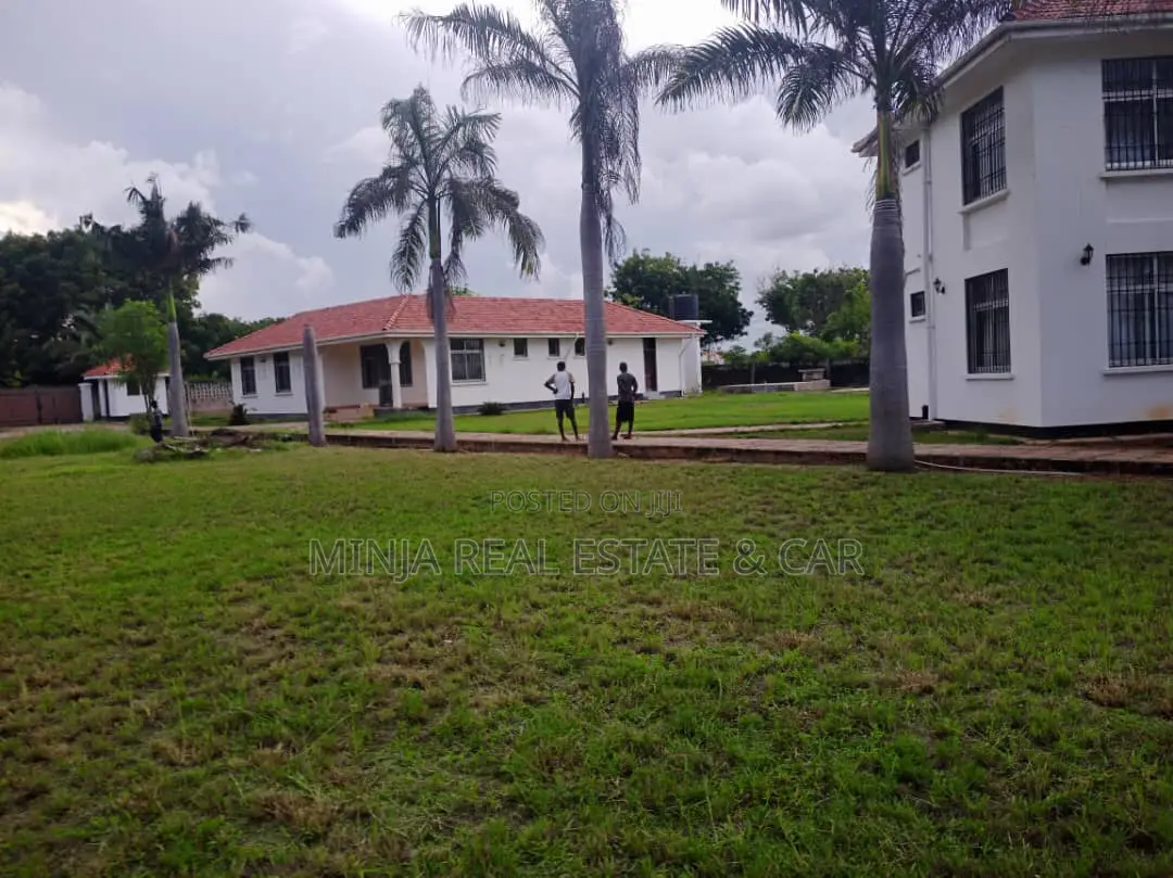 14bdrm House in Kunduchi for sale