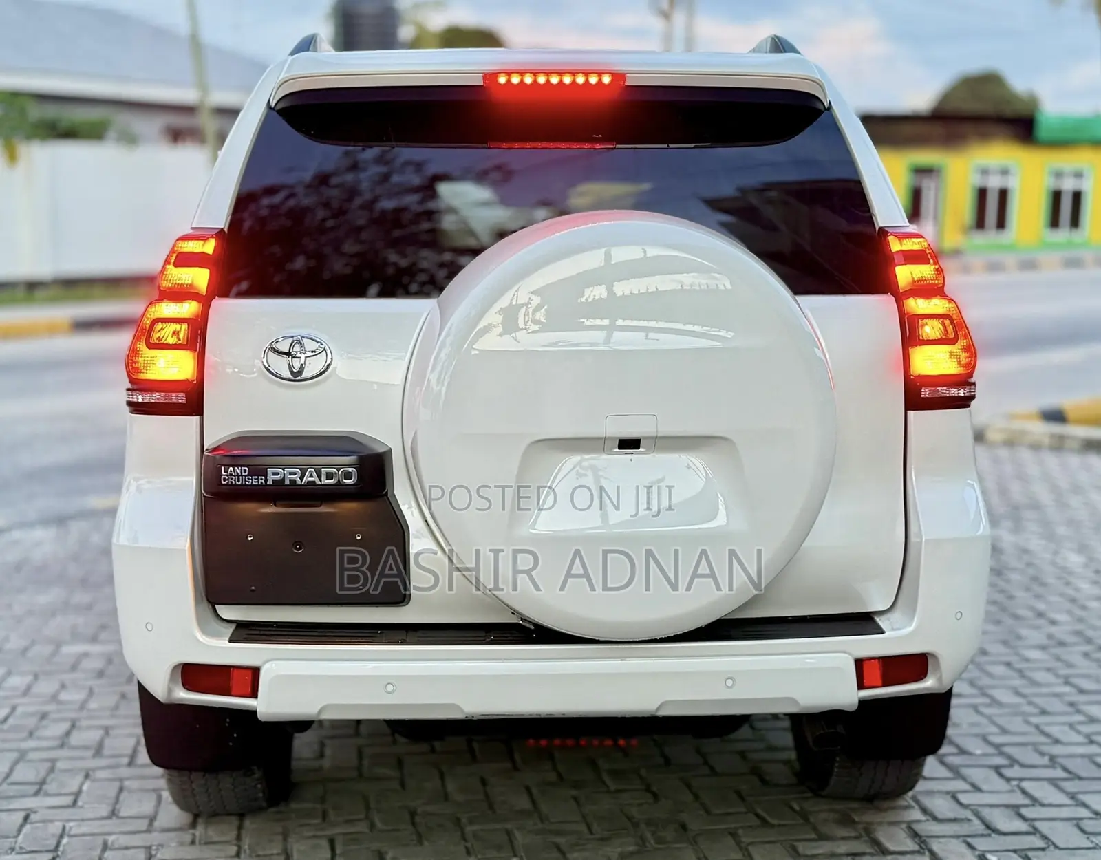 Toyota Land Cruiser Prado 2.8 2023 Pearl