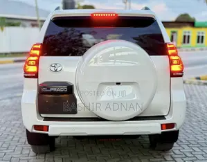 Toyota Land Cruiser Prado 2.8 2023 Pearl
