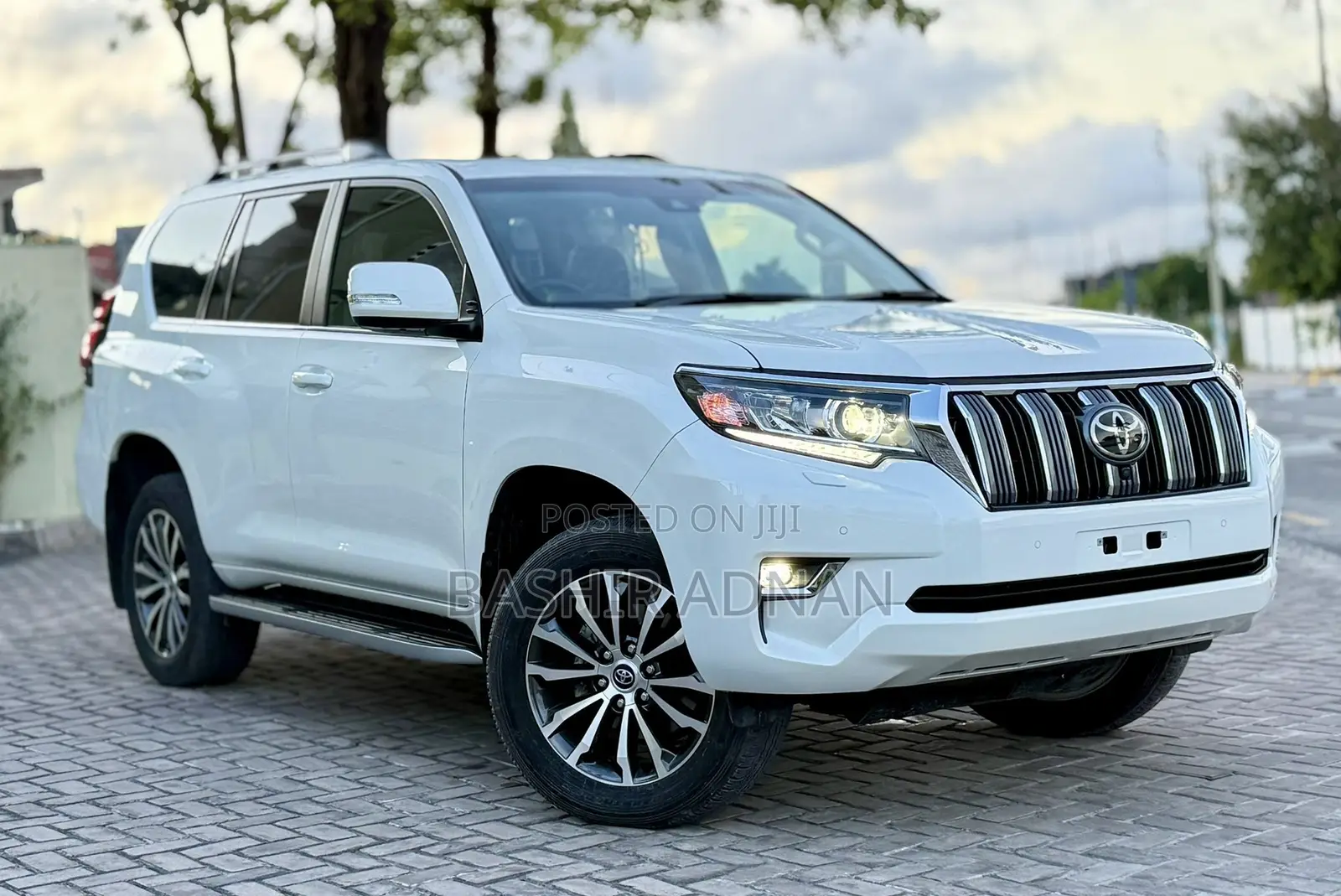 Toyota Land Cruiser Prado 2.8 2023 Pearl