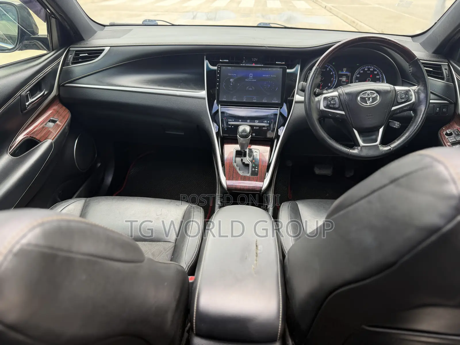 Toyota Harrier 2.0 2015 Brown