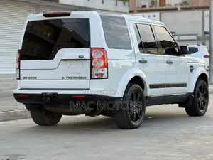 Land Rover Discovery 2011 White