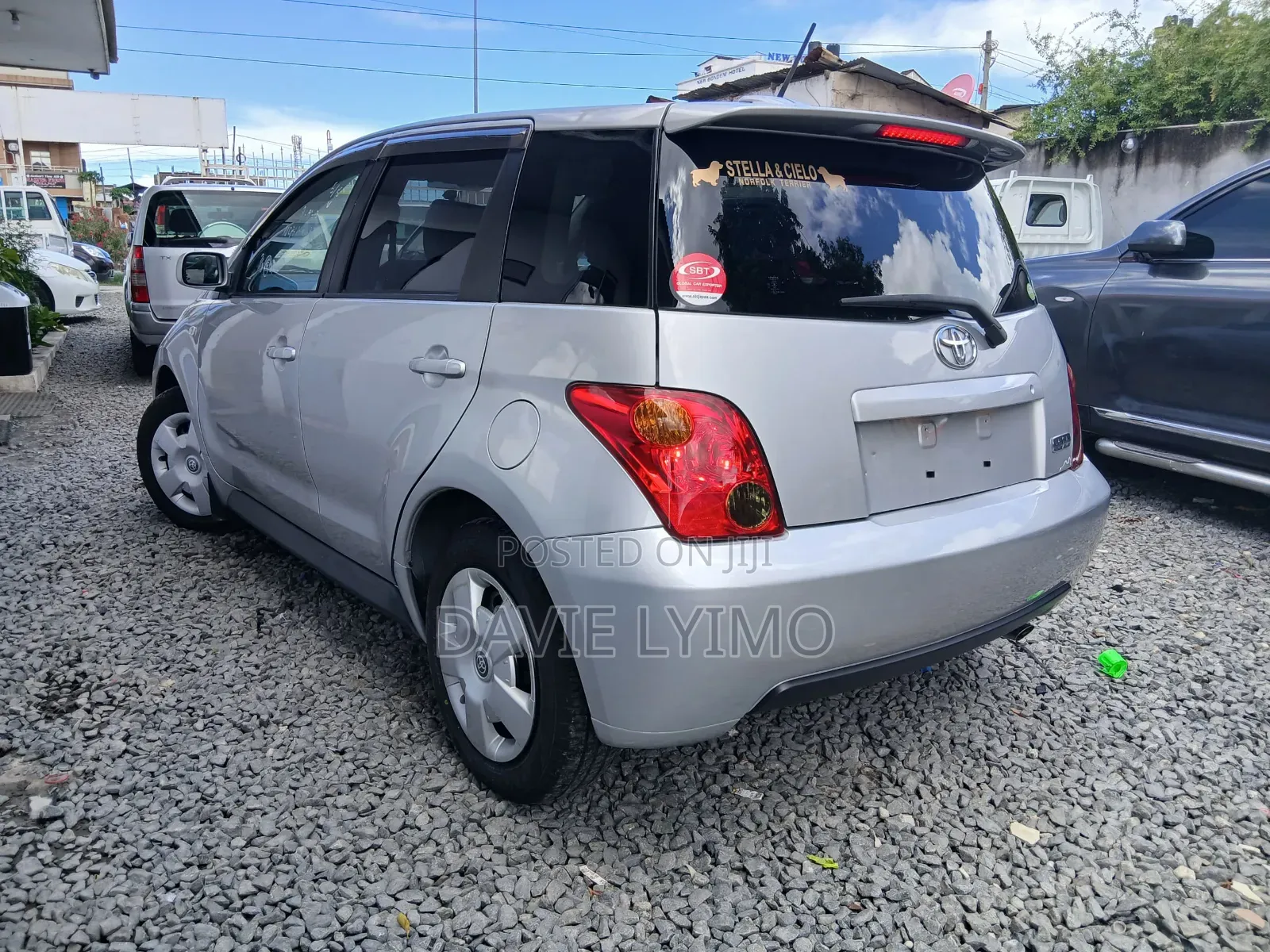 Toyota IST 2003 Silver