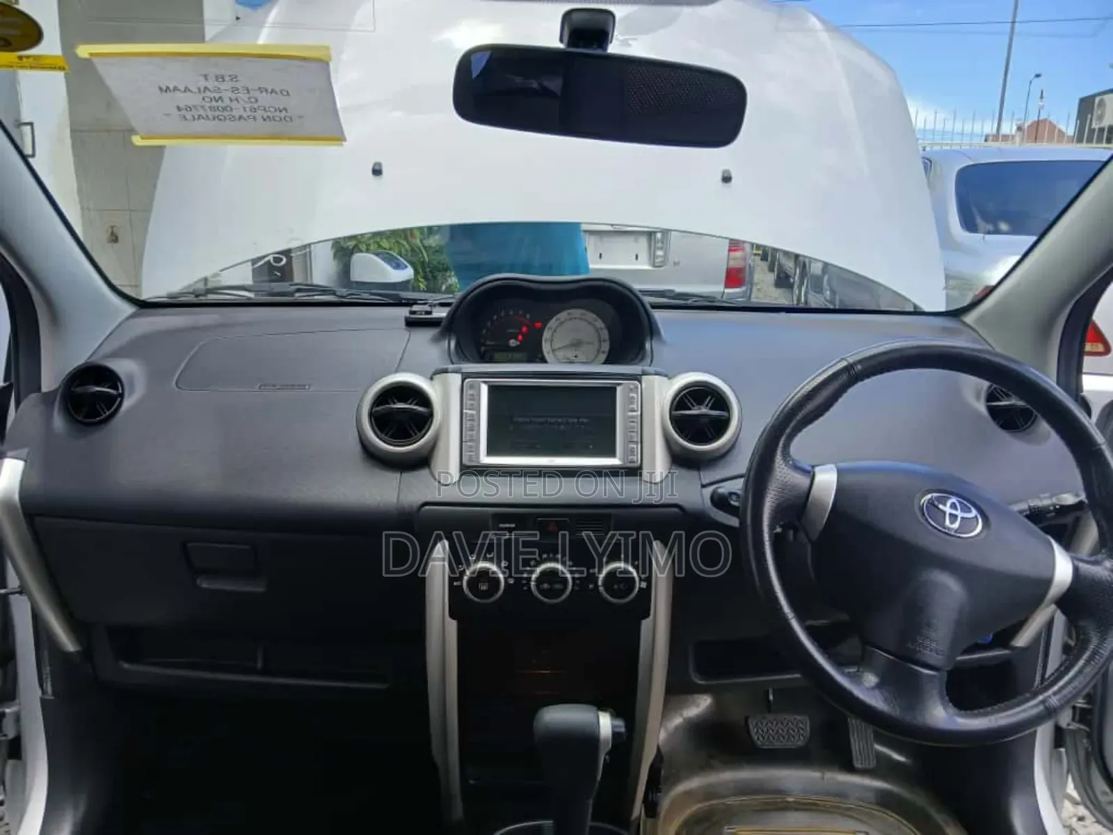 Toyota IST 2003 Silver