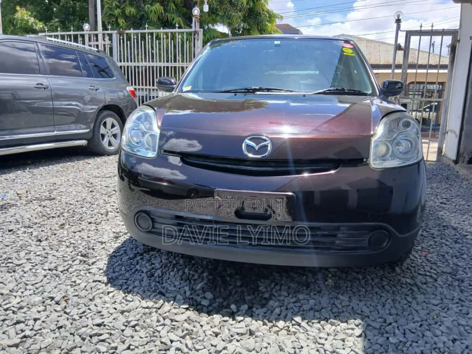 Mazda Verisa 2010 Black