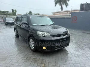Toyota Corolla Rumion 2010 Black