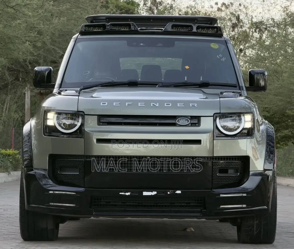 Land Rover Defender 2022 Green