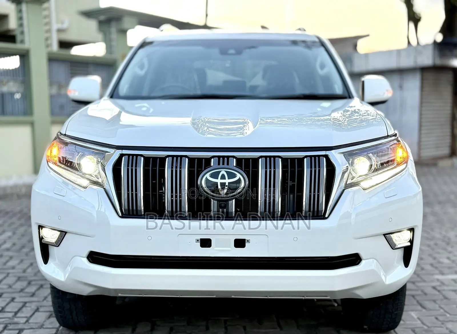 Toyota Land Cruiser Prado 2.8 2023 Pearl