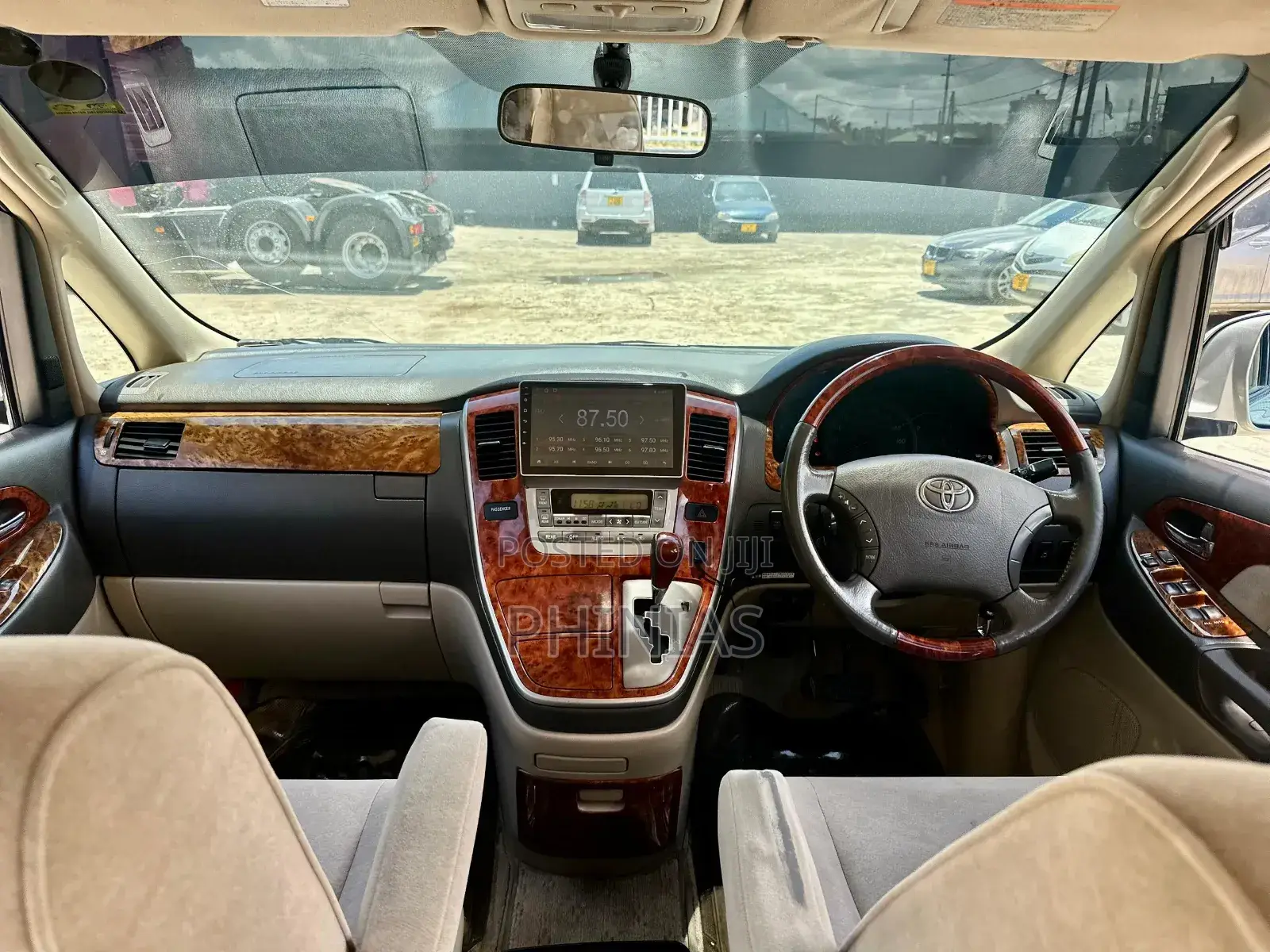 Toyota Alphard 2005 Silver