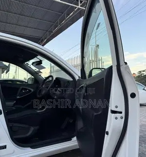 Toyota RAV4 2010 White