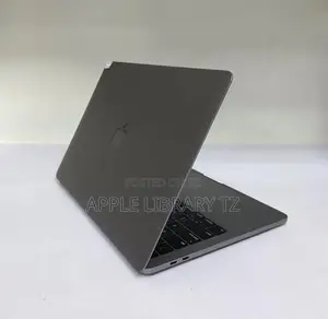 Laptop Apple MacBook Pro 2018 32GB Intel Core i9 SSD 512GB