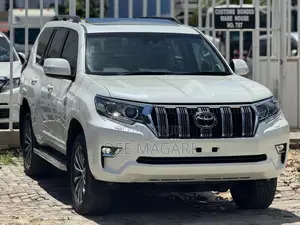 Toyota Land Cruiser Prado 2.7 2023 White