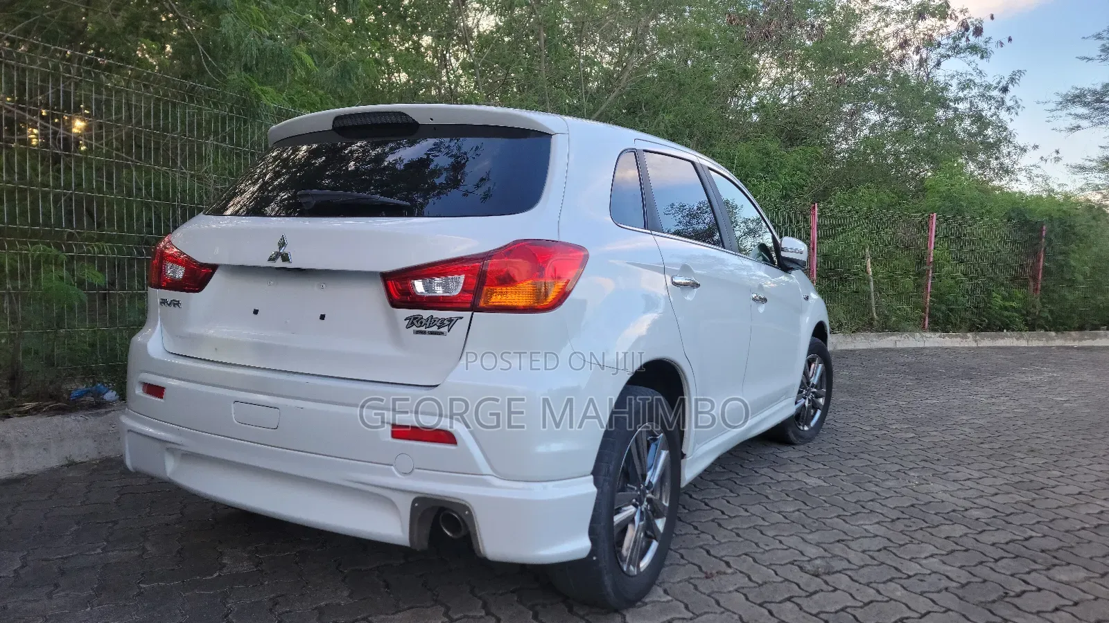 Mitsubishi RVR 2015 White
