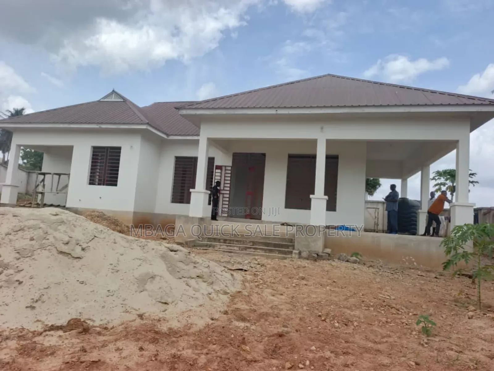 Big Plot With 3 Bed Room House for Sale at Salasala