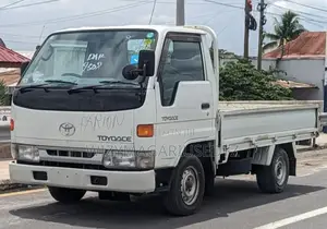 Toyota Toyoace Pick Up