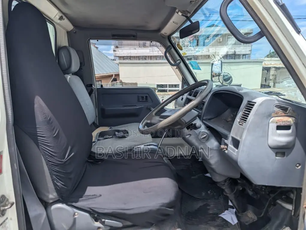 Toyota Toyoace 1.3 Tonnes Unregistered(Chasis)
