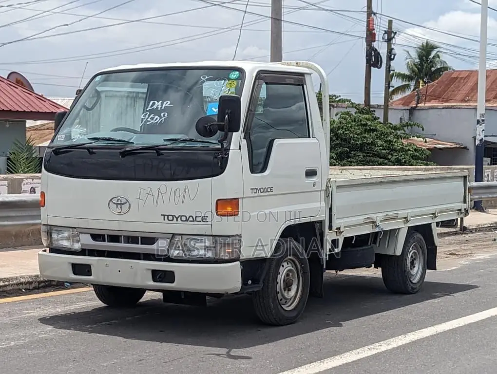 Toyota Toyoace 1.3 Tonnes Unregistered(Chasis)