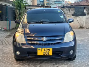 Toyota IST 2004 Blue
